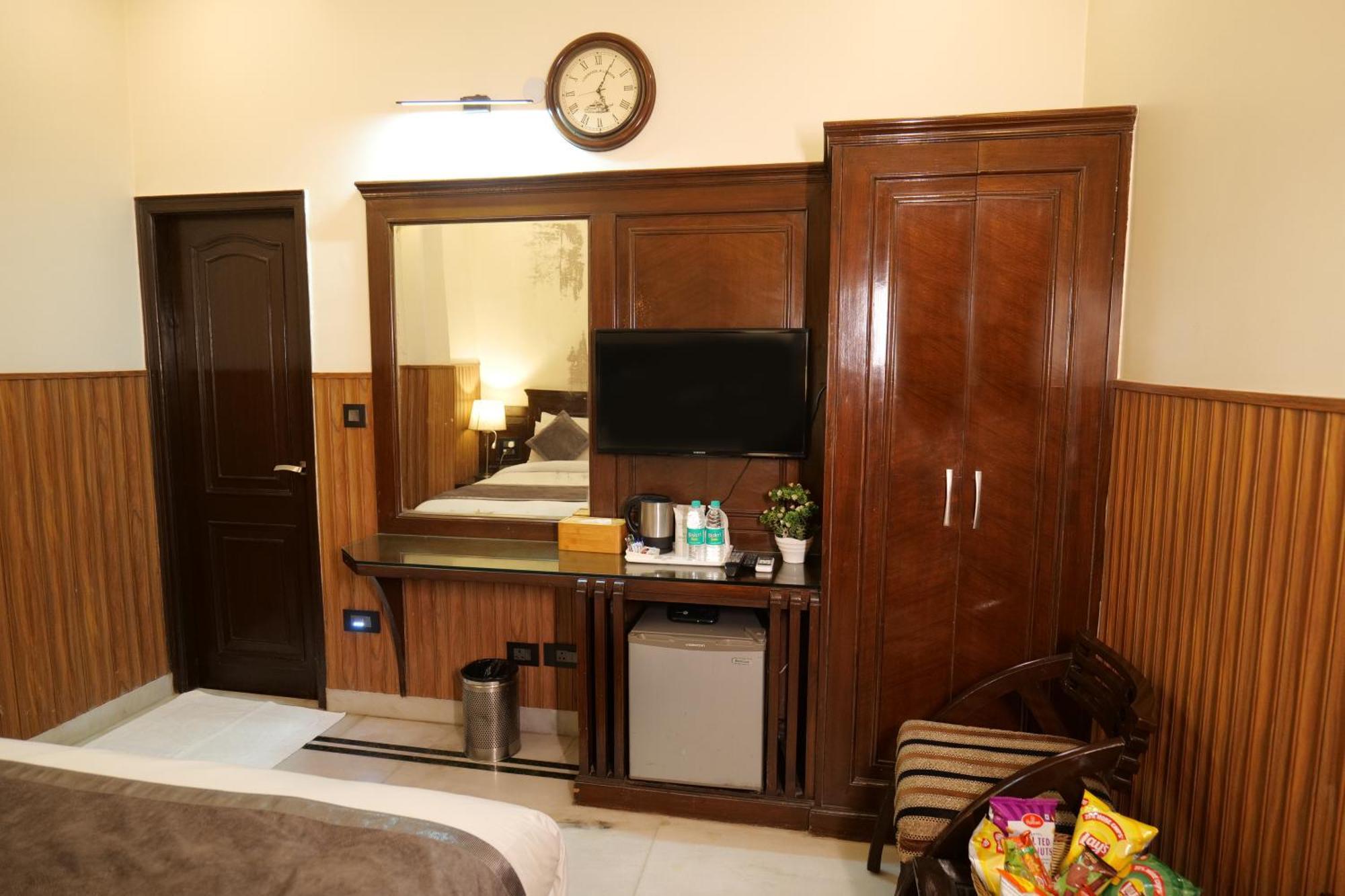 Hotel Wood Castle Delhi  Exterior foto